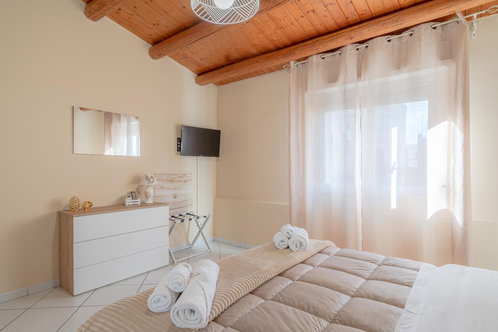 Le Tre Pigne Villa Floridia Exterior photo