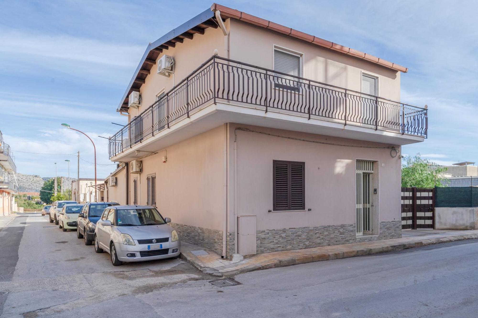 Le Tre Pigne Villa Floridia Exterior photo
